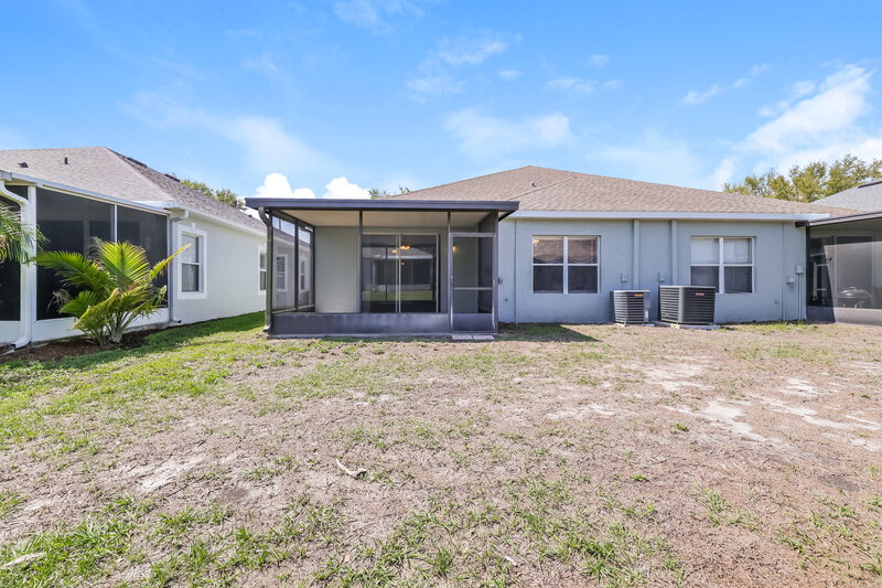 2,060/Mo, 6816 Surrey Oak Dr Apollo Beach, FL 33572 Rear View