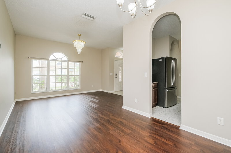 2,580/Mo, 18003 Misty Blue Ln Tampa, FL 33647 Living Room View 3