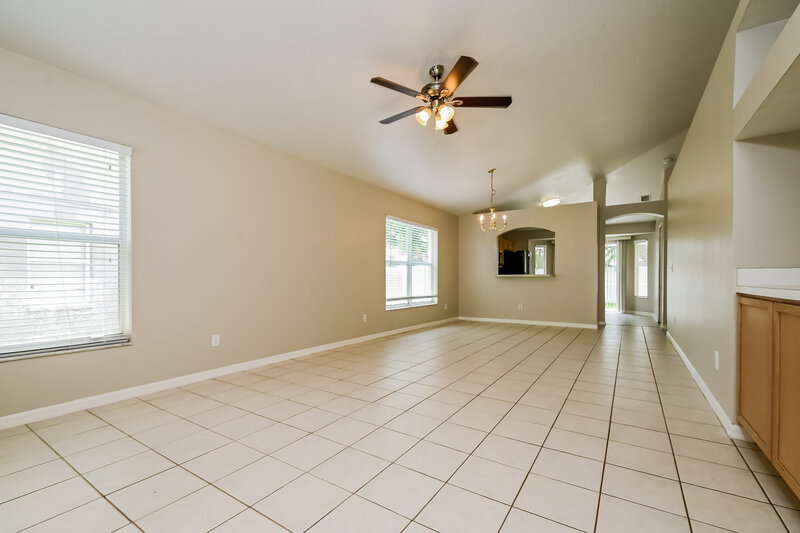 1,935/Mo, 12622 Montford Ln Riverview, FL 33579 Living Room View