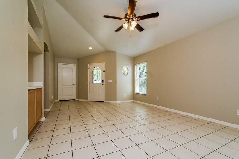 1,935/Mo, 12622 Montford Ln Riverview, FL 33579 Living Room View 2