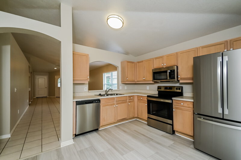 1,935/Mo, 12622 Montford Ln Riverview, FL 33579 Kitchen View