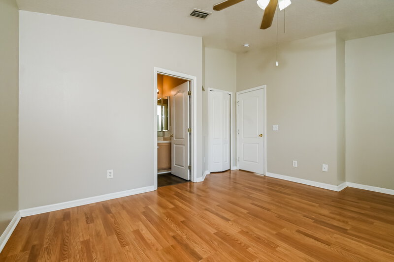 1,935/Mo, 12622 Montford Ln Riverview, FL 33579 Main Bedroom View 2