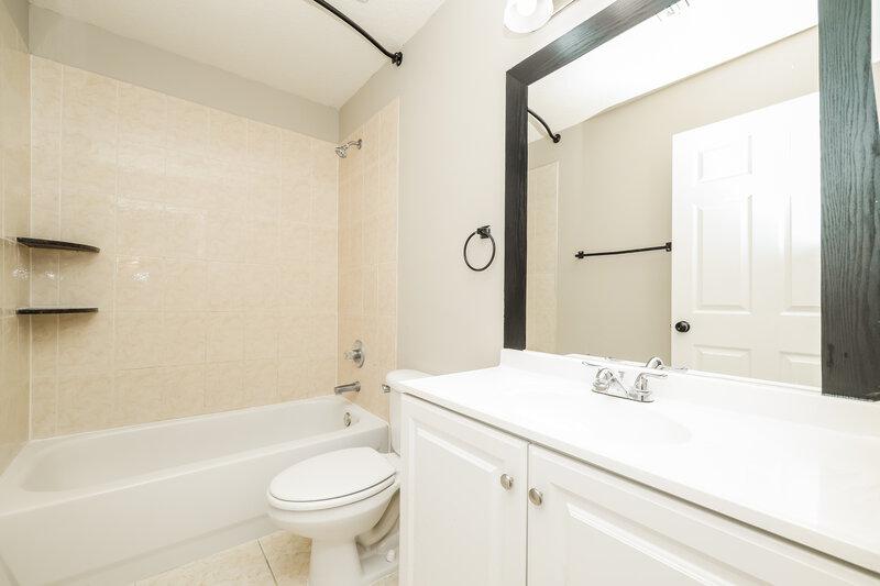 2,350/Mo, 23214 Sierra Rd Land O' Lakes, FL 34639 Bathroom View