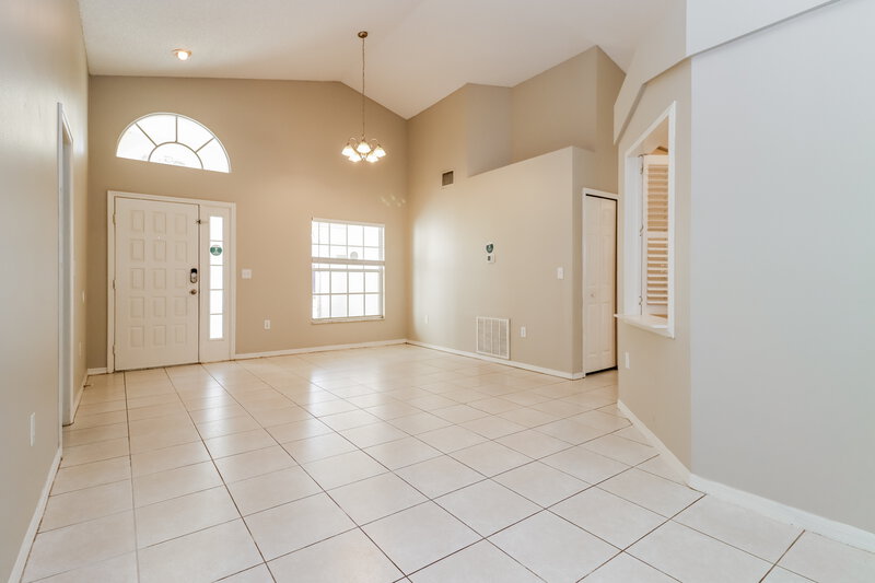 3,630/Mo, 7249 Captiva Cir New Port Richey, FL 34655 Living Room View