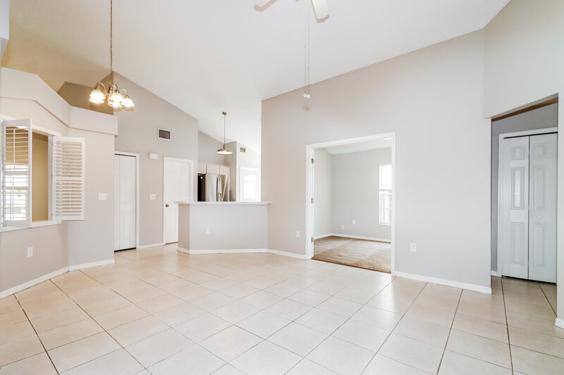 3,630/Mo, 7249 Captiva Cir New Port Richey, FL 34655 Family Room View