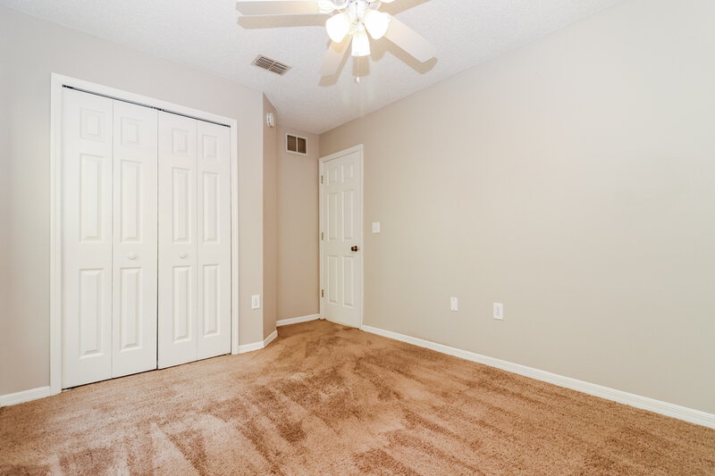 3,630/Mo, 7249 Captiva Cir New Port Richey, FL 34655 Bedroom View 3