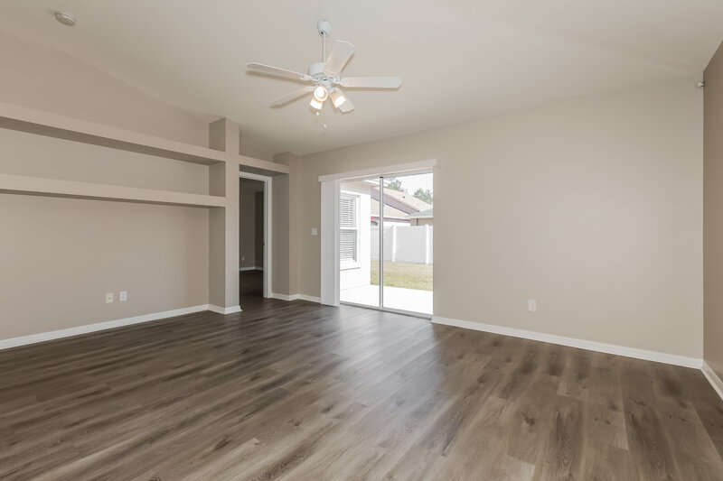 1,955/Mo, 1217 Barclay Wood Dr Ruskin, FL 33570 Family Room View