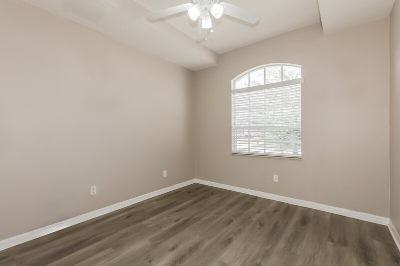 1,955/Mo, 1217 Barclay Wood Dr Ruskin, FL 33570 Office View