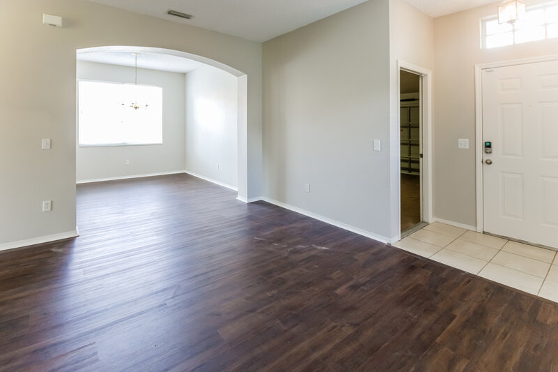 2,215/Mo, 9826 Morris Glen Way Temple Terrace, FL 33637 Living Room View
