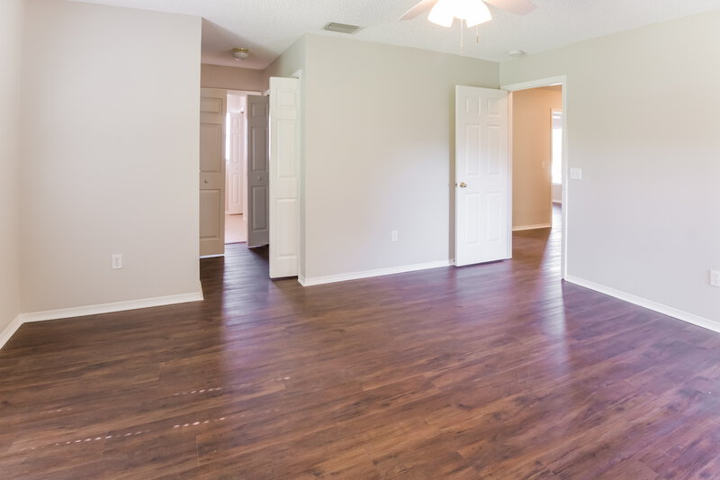 2,215/Mo, 9826 Morris Glen Way Temple Terrace, FL 33637 Main Bedroom View