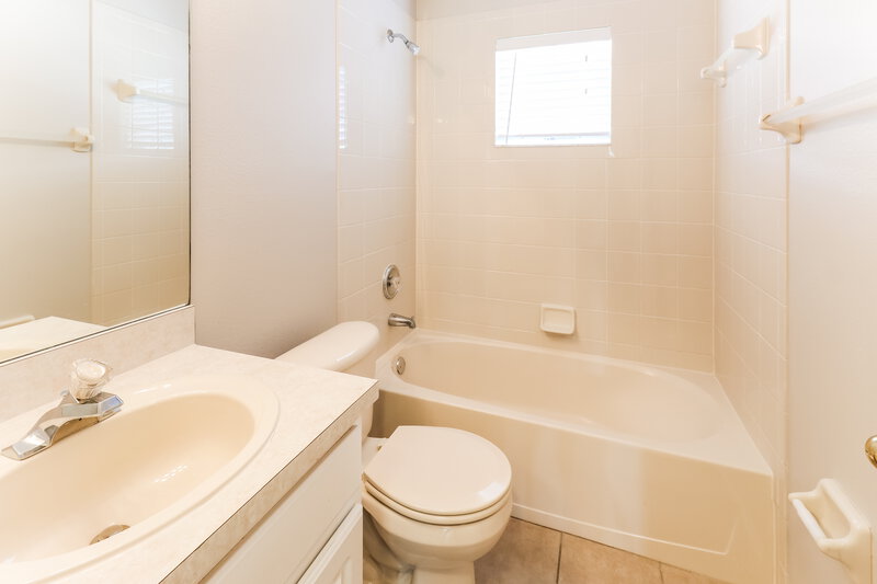 2,215/Mo, 9826 Morris Glen Way Temple Terrace, FL 33637 Bathroom View