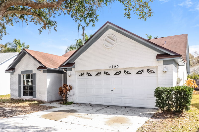 2,145/Mo, 9755 Fox Hollow Rd Tampa, FL 33647 Front View