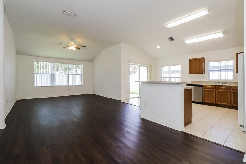 2,270/Mo, 1224 Rolling Stone Run Odessa, FL 33556 Living Room View