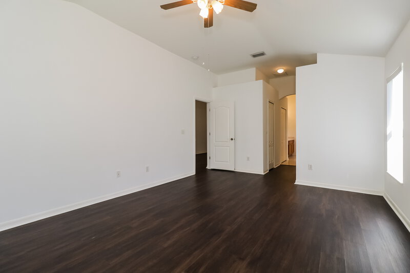 2,270/Mo, 1224 Rolling Stone Run Odessa, FL 33556 Main Bedroom View