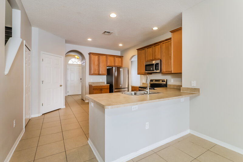 2,495/Mo, 8101 Pea Tree Ct Trinity, FL 34655 Kitchen View 2