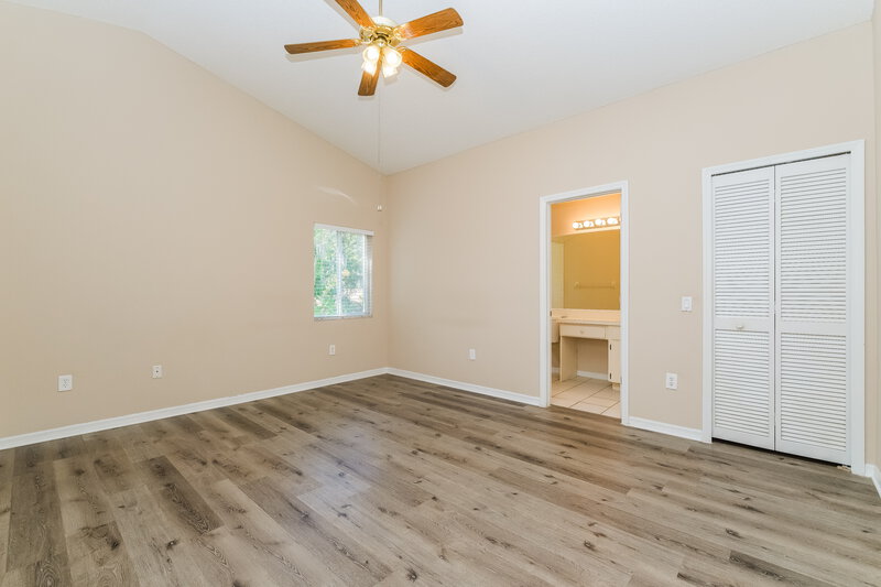 1,960/Mo, 28246 Tall Grass Dr Wesley Chapel, FL 33543 Main Bedroom View