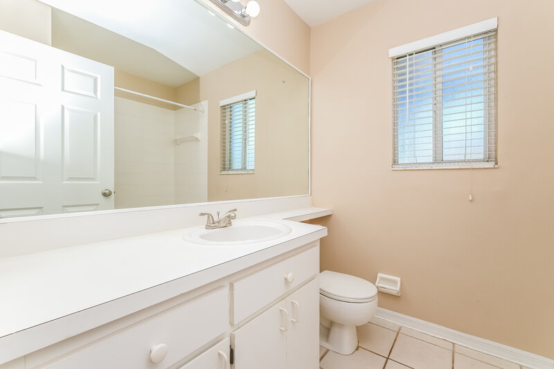 1,960/Mo, 28246 Tall Grass Dr Wesley Chapel, FL 33543 Bathroom View