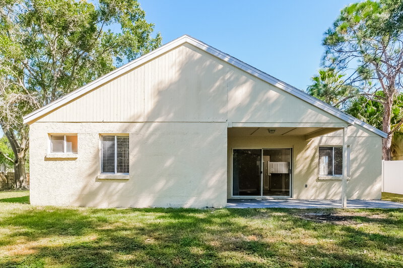 1,960/Mo, 28246 Tall Grass Dr Wesley Chapel, FL 33543 Rear View