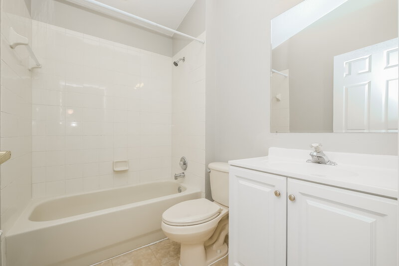 2,265/Mo, 23217 Bayou Grove St Land O Lakes, FL 34639 Bathroom View