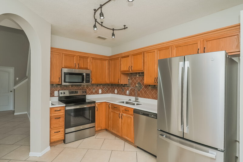 2,610/Mo, 12723 Adventure Dr Riverview, FL 33579 Kitchen View 2