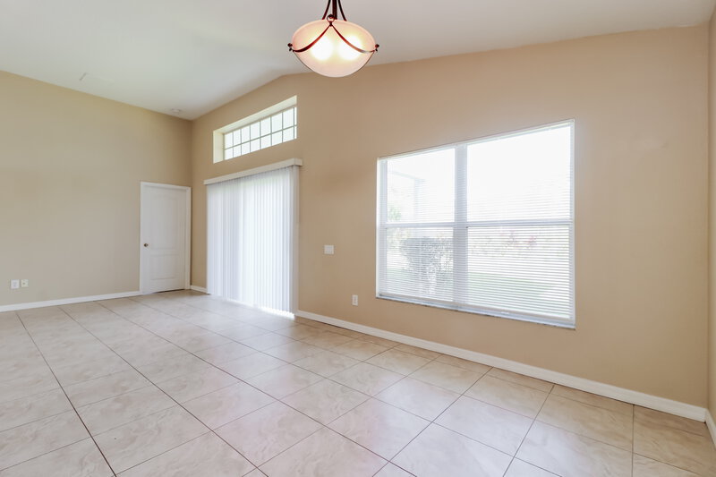 2,565/Mo, 5612 Terrain de Golf Dr Lutz, FL 33558 Dining Room View