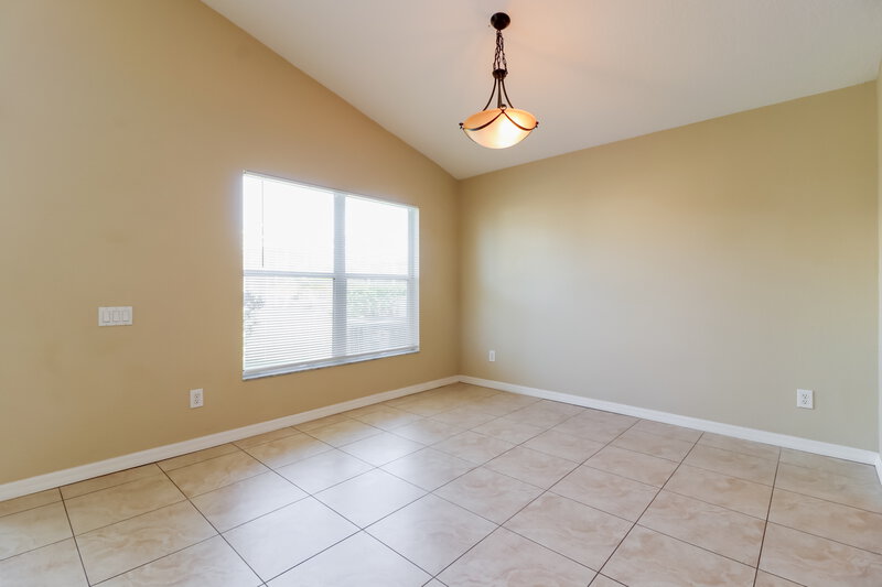 2,565/Mo, 5612 Terrain de Golf Dr Lutz, FL 33558 Dining Room View 2