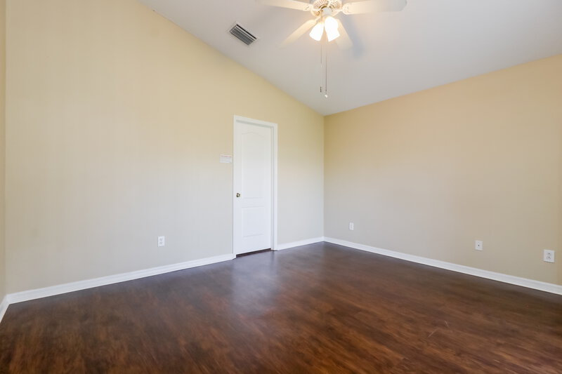 2,565/Mo, 5612 Terrain de Golf Dr Lutz, FL 33558 Master Bedroom View