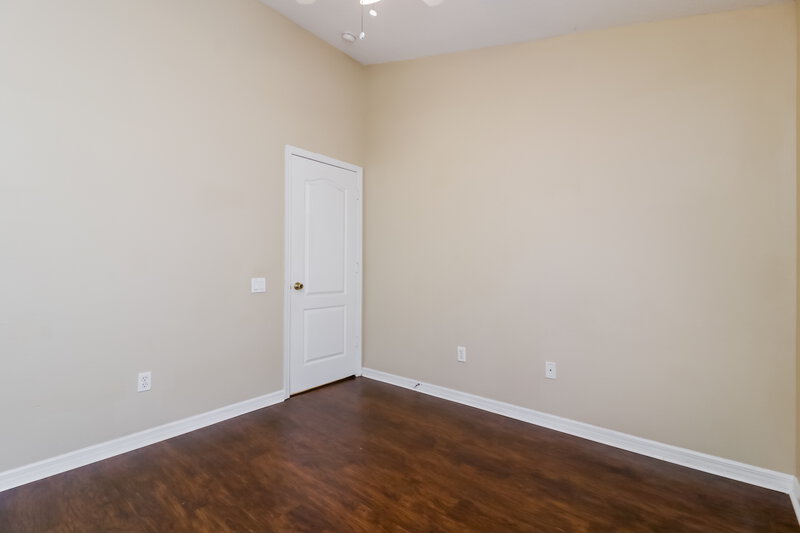 2,565/Mo, 5612 Terrain de Golf Dr Lutz, FL 33558 Bedroom View 2
