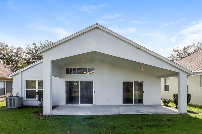 2,565/Mo, 5612 Terrain de Golf Dr Lutz, FL 33558 Rear View