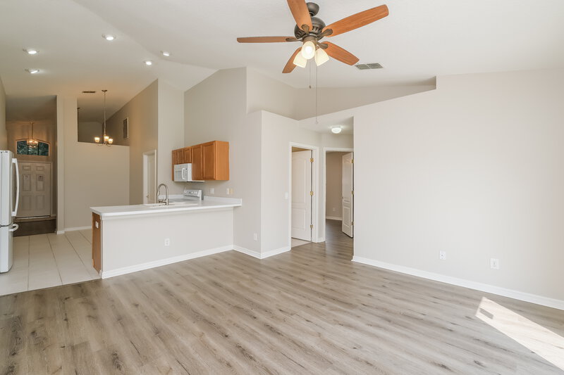 2,115/Mo, 3824 Briley Loop Land O' Lakes, FL 34638 Living Room View 2