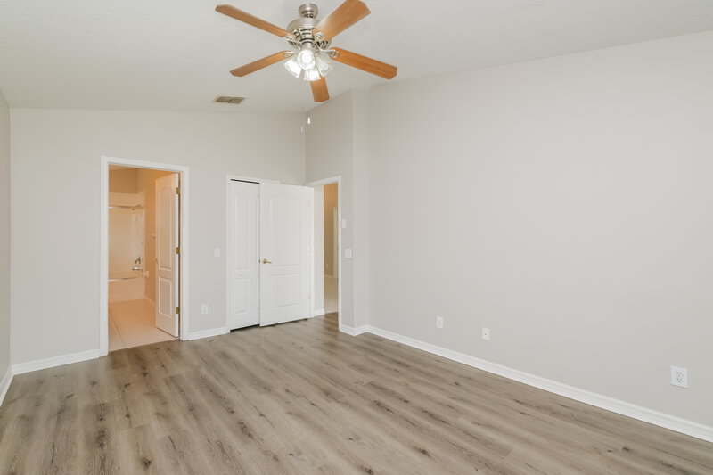 2,115/Mo, 3824 Briley Loop Land O' Lakes, FL 34638 Main Bedroom View 2