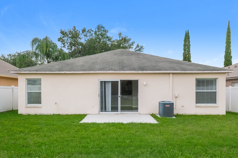 2,115/Mo, 3824 Briley Loop Land O' Lakes, FL 34638 Rear View