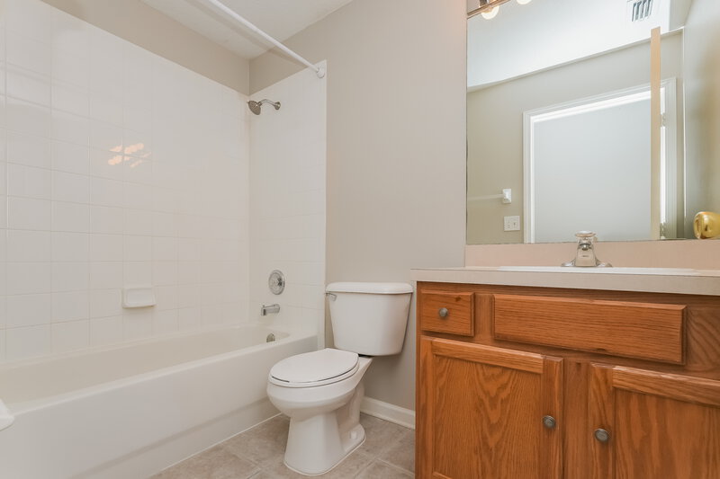 2,605/Mo, 19317 Otters Wick Way Land O' Lakes, FL 34638 Bathroom View