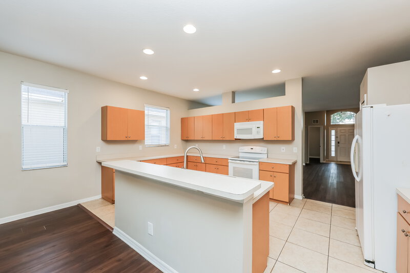 2,380/Mo, 9707 Patrician Dr New Port Richey, FL 34655 Kitchen View 2