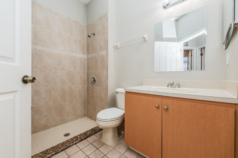 2,380/Mo, 9707 Patrician Dr New Port Richey, FL 34655 Bathroom View