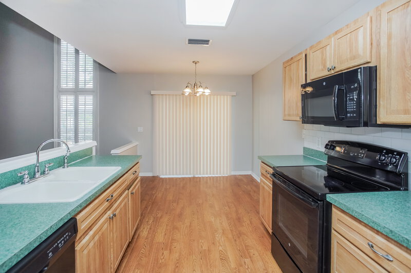 2,455/Mo, 17703 Parkway Green Ln Tampa, FL 33647 Floorplan View 3