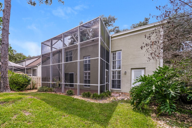 2,310/Mo, 17703 Parkway Green Ln Tampa, FL 33647 Rear View