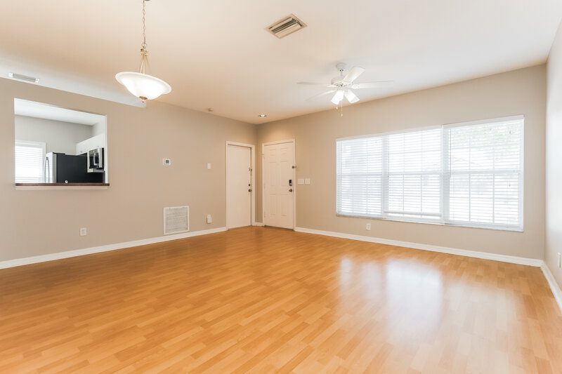 3,350/Mo, 10808 Shasta Ct Riverview, FL 33569 Living Room View 2