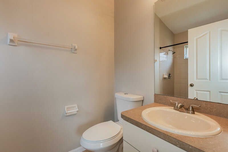 3,490/Mo, 1620 Totem Pole Way Lutz, FL 33559 Main Bathroom View