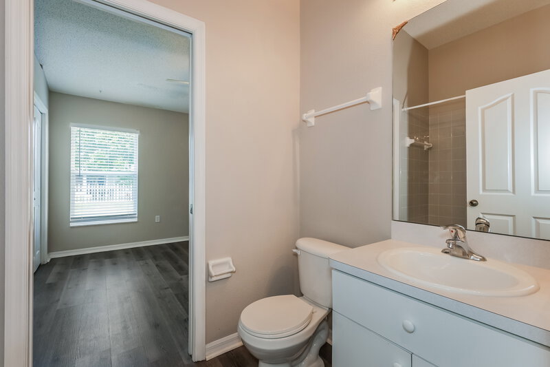 3,490/Mo, 1620 Totem Pole Way Lutz, FL 33559 Bathroom View