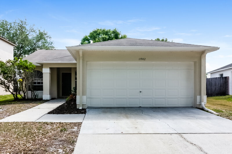 2,200/Mo, 11942 Lark Song Loop Riverview, FL 33579 External View
