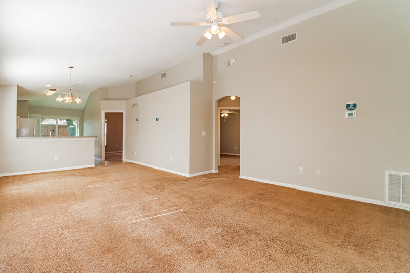1,980/Mo, 6923 Summer Harbor Ln Riverview, FL 33578 Living Room View