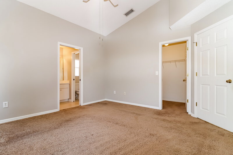 1,980/Mo, 6923 Summer Harbor Ln Riverview, FL 33578 Main Bedroom View