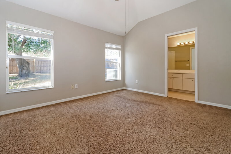 1,980/Mo, 6923 Summer Harbor Ln Riverview, FL 33578 Main Bedroom View 2