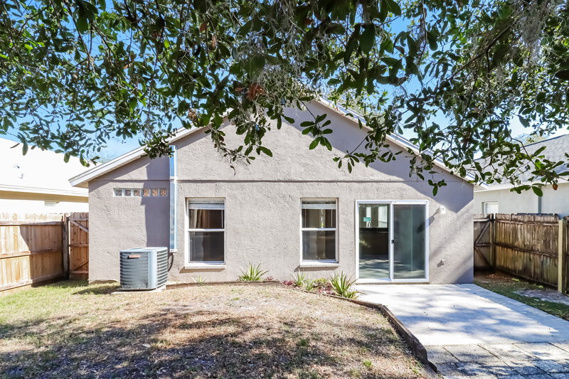 1,980/Mo, 6923 Summer Harbor Ln Riverview, FL 33578 Rear View