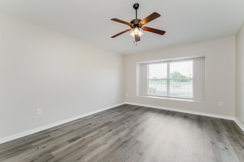 2,215/Mo, 6613 Cambridge Park Dr Apollo Beach, FL 33572 Main Bedroom View
