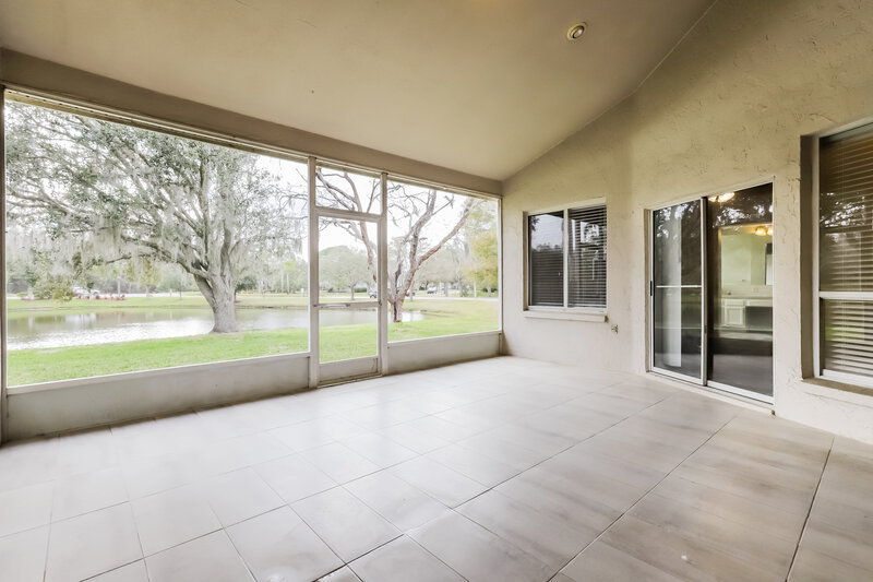 2,590/Mo, 9203 Rockrose Dr Tampa, FL 33647 Sun Room View