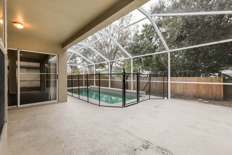 2,500/Mo, 1710 Wakefield Dr Brandon, FL 33511 Patio View