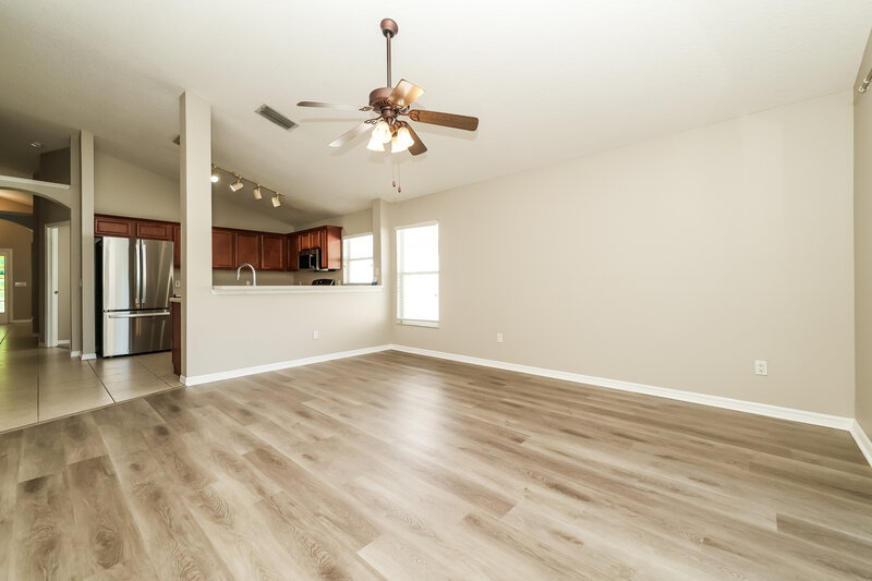2,795/Mo, 16820 Hawkridge Rd Lithia, FL 33547 Family Room View