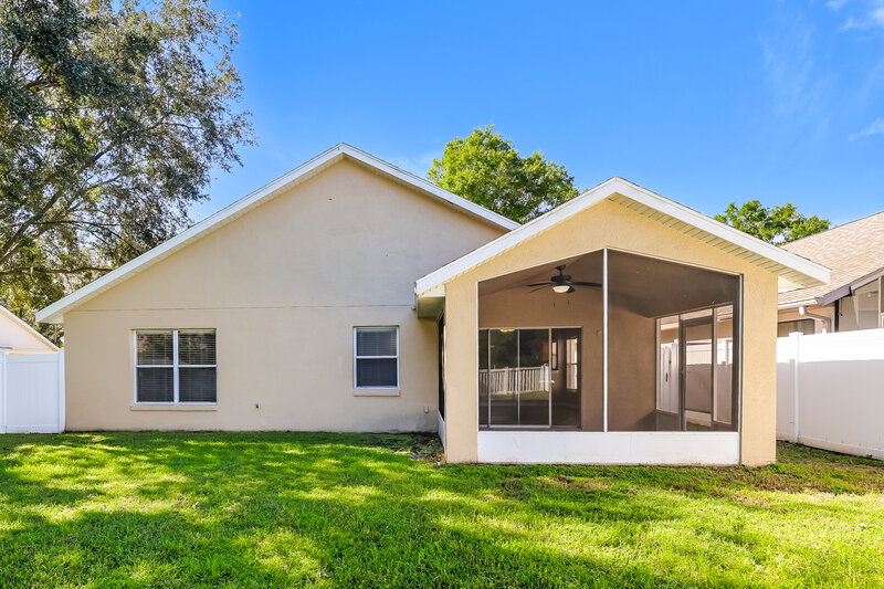 2,795/Mo, 16820 Hawkridge Rd Lithia, FL 33547 Rear View